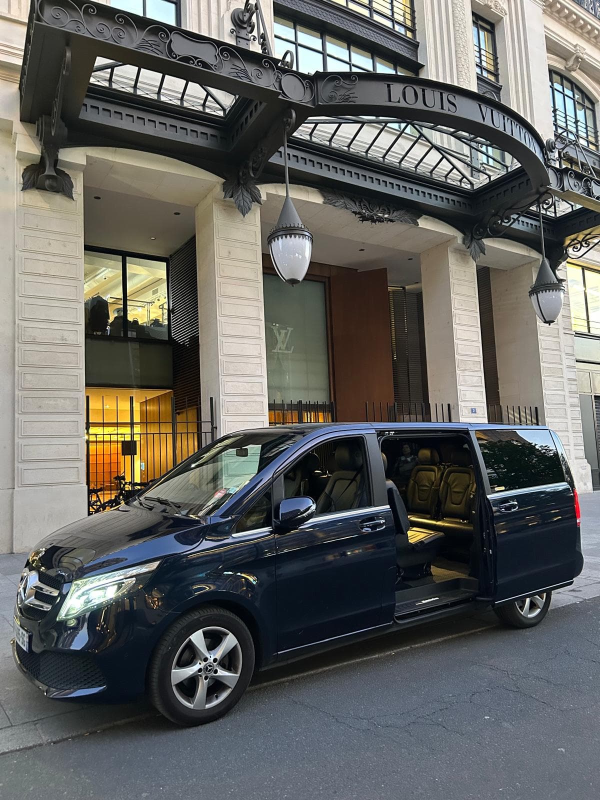 Mercedes — Ön üç çeyrek